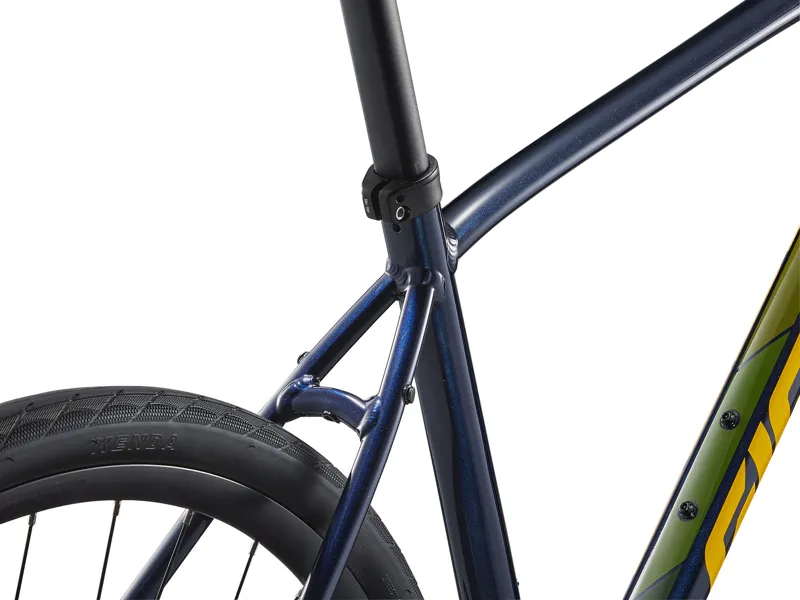 Giant Escape Disc 3 Hybrid Bike 2026 in Ultra Navy-6