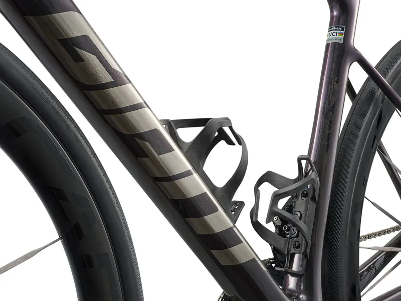 Giant Defy Advanced SL 0 Road Bike 2026 in Arctic Light-8