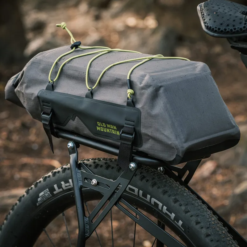 Old Man Mountain Atlas Rack Pack 9L in Black-3