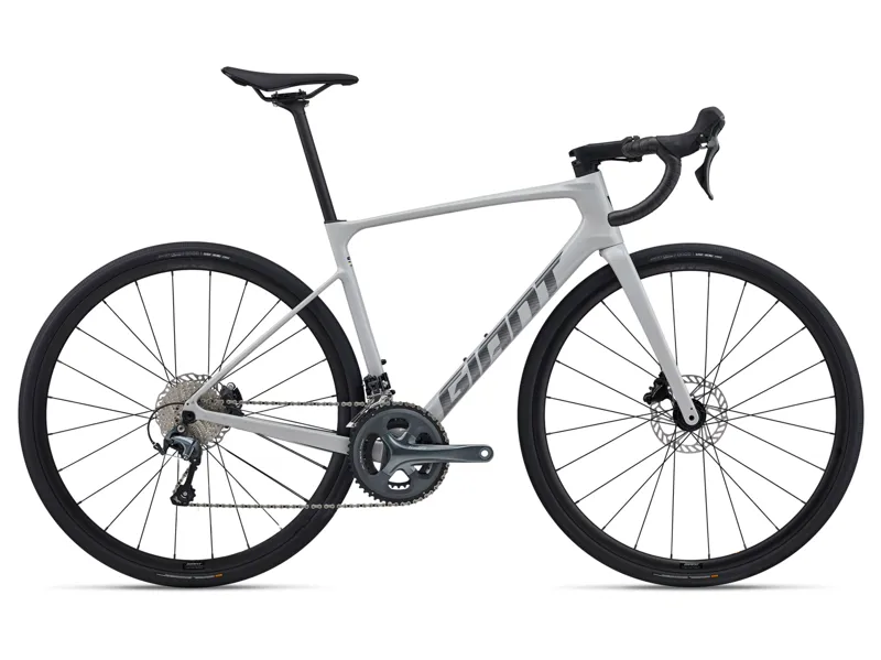 Balfes Bikes Giant Defy Advanced 3 Road Bike 2026 in Good Gray | Free postage over £30, £10 off first order, price match & 0% finance.