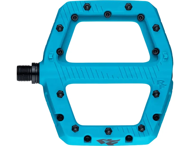 Race Face Chester Pedals in Turquoise-1