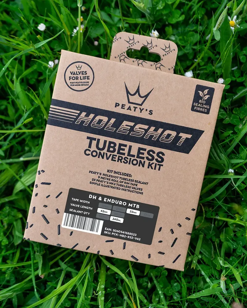 Peaty's Holeshot Tubeless Conversion Kit Road-Gravel 23mm in Black-8