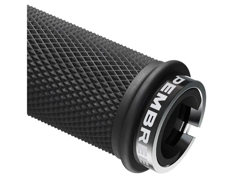 Pembree GCS Grip in Black with Black Lockrings