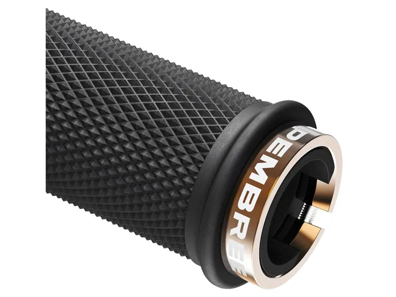 Pembree GCS Grip in Black with Bronze Lockrings