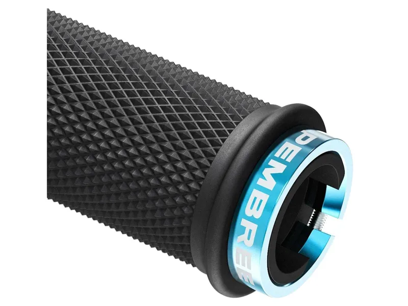 Pembree GCS Grip in Black with Turquoise Lockrings