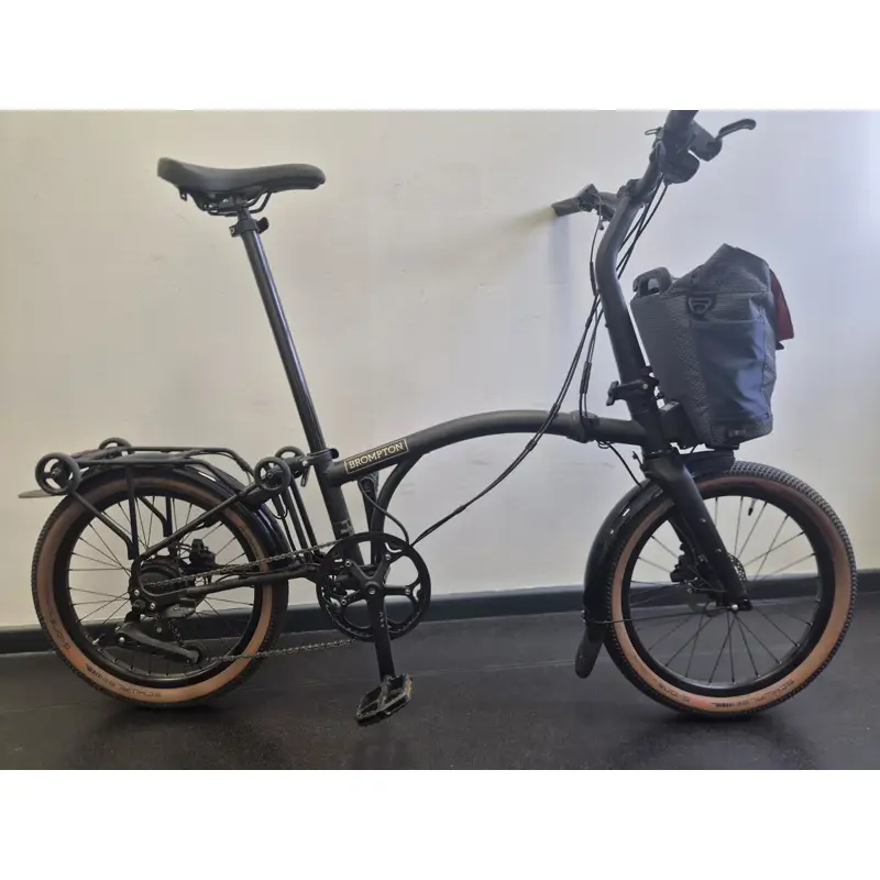 Balfes Bikes EX DEMO Brompton Electric G Line with Roller Frame 4 Speed Folding Bike Large 2027 in Space Black | Free postage over £30, £10 off first order, price match & 0% finance.
