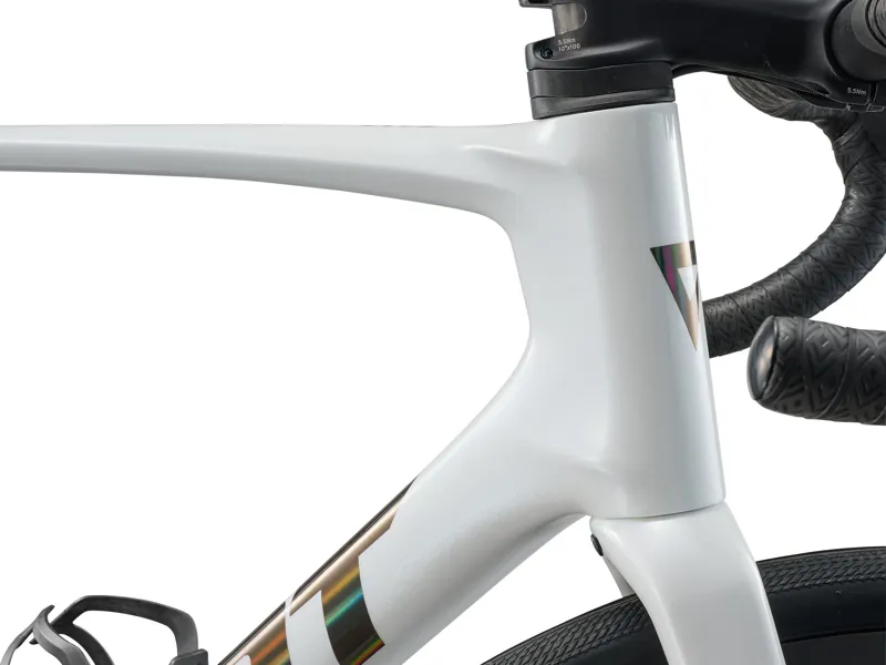 Giant Defy Advanced Pro 1 Road Bike 2026 in White-6