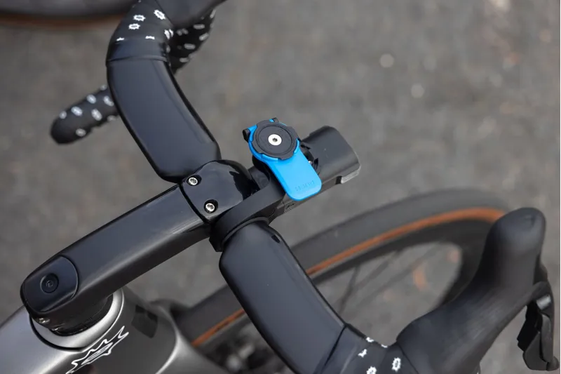 Quad Lock Out Front Mount V3 in Black-1