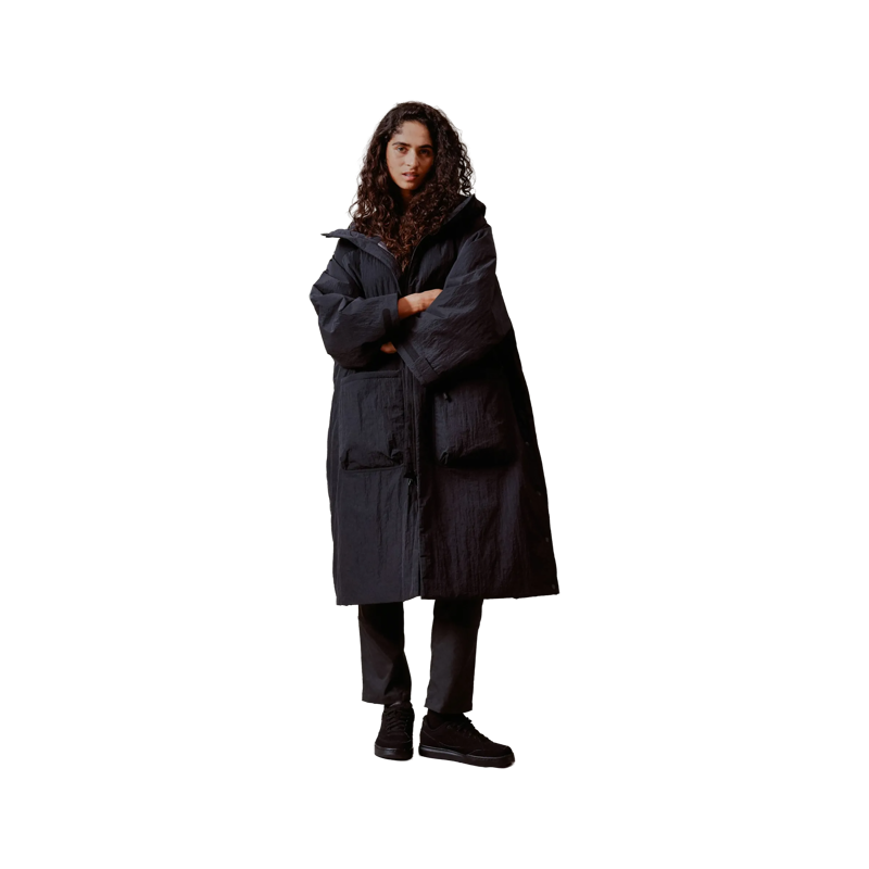 Balfes Bikes Endura Corner Changing Robe in Black | Free postage over £30, £10 off first order, price match & 0% finance.