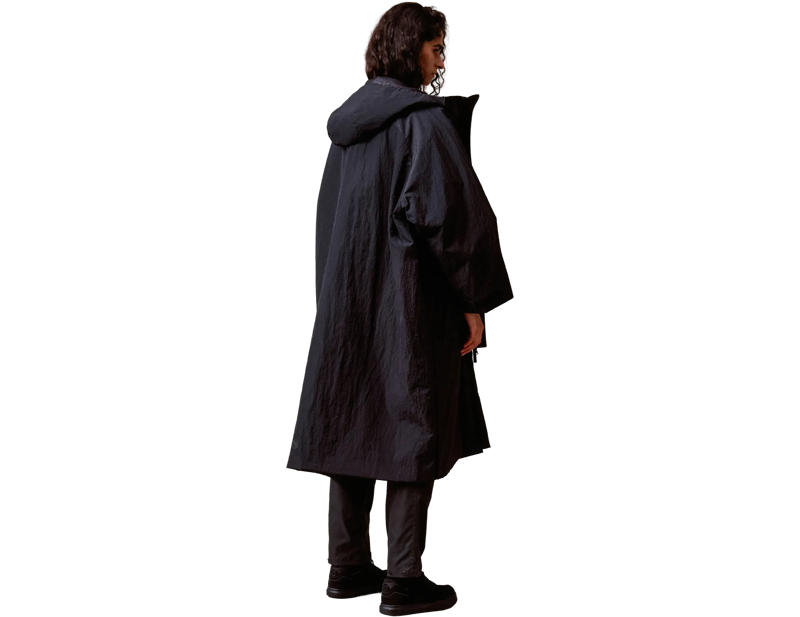 Endura Corner Changing Robe in Black-1