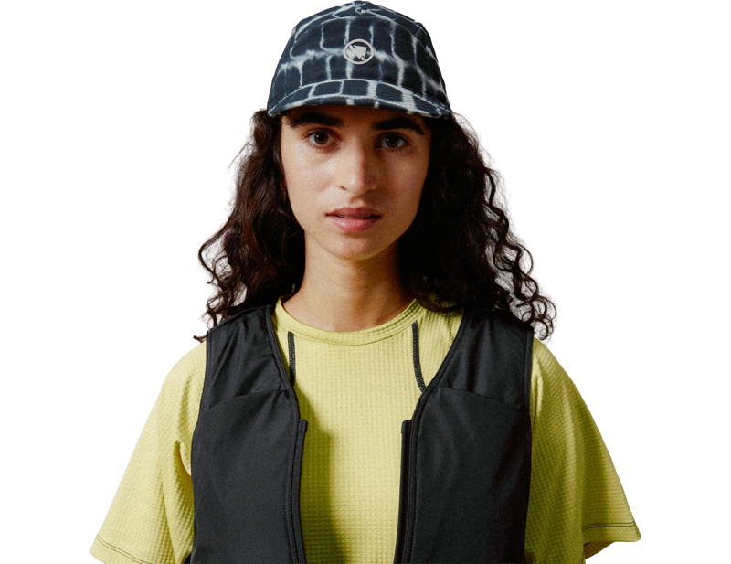 Balfes Bikes Endura Corner Hat in Black Camo | Free postage over £30, £10 off first order, price match & 0% finance.