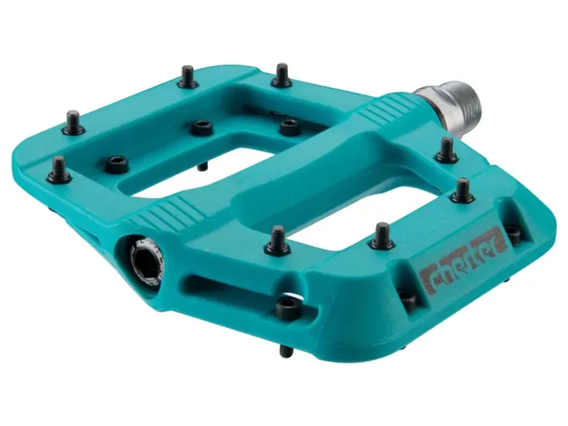 Balfes Bikes Race Face Chester Pedal in Turquoise | Free postage over £30, £10 off first order, price match & 0% finance.