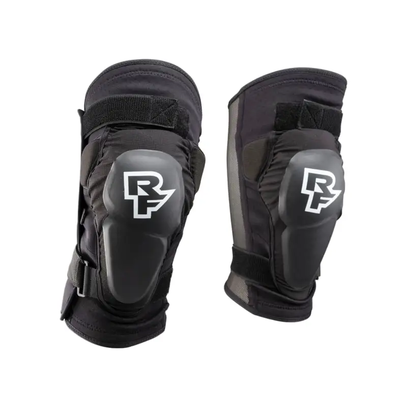 Balfes Bikes Race Face Roam Knee Pads in Black | Free postage over £30, £10 off first order, price match & 0% finance.