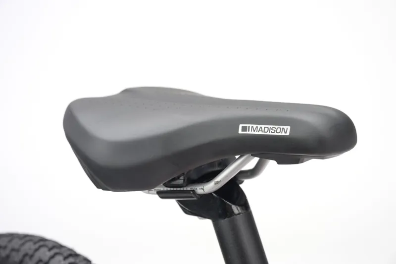 Ridgeback MX16 Kids Bike 2027 in Racer Red-10