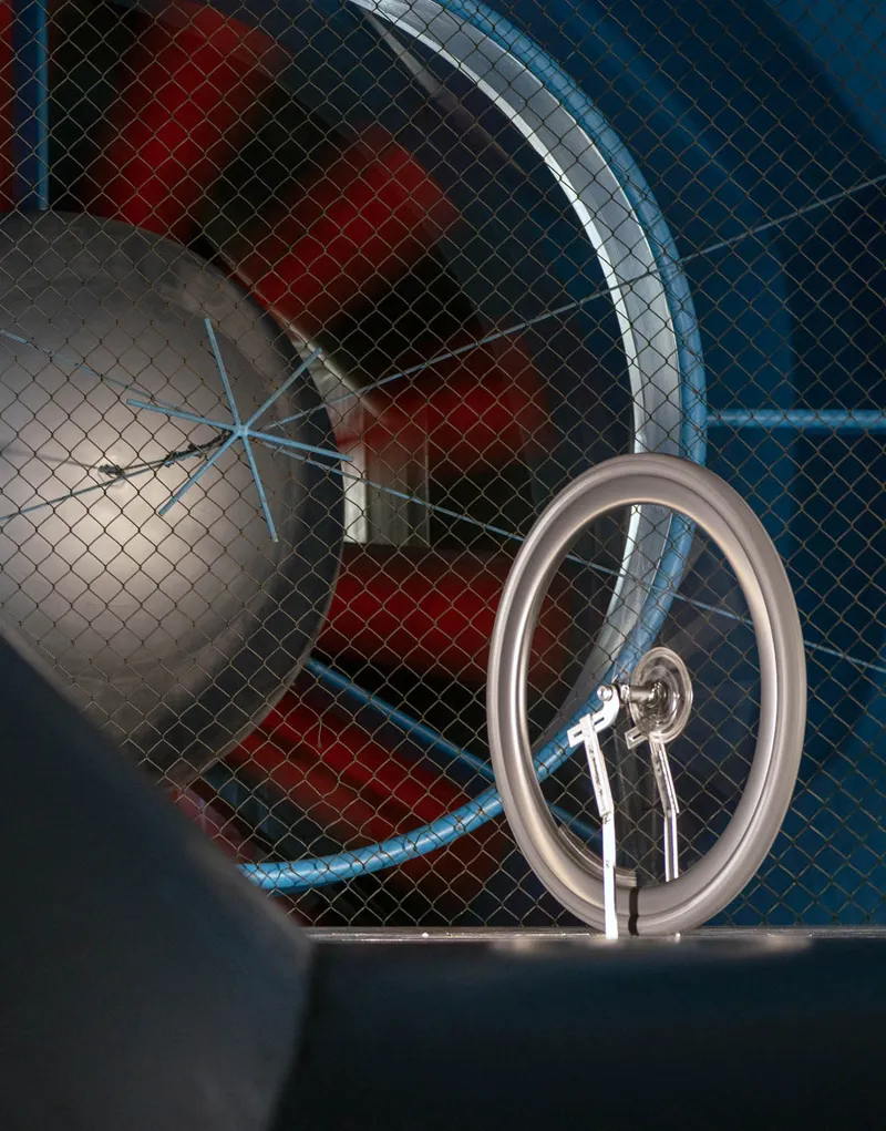 DT Swiss ARC 1100 DICUT Disc Brake Wheel Carbon Clincher -3