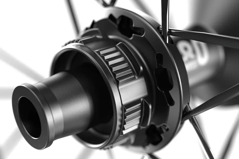 DT Swiss ARC 1100 DICUT Disc Brake Wheel Carbon Clincher -4