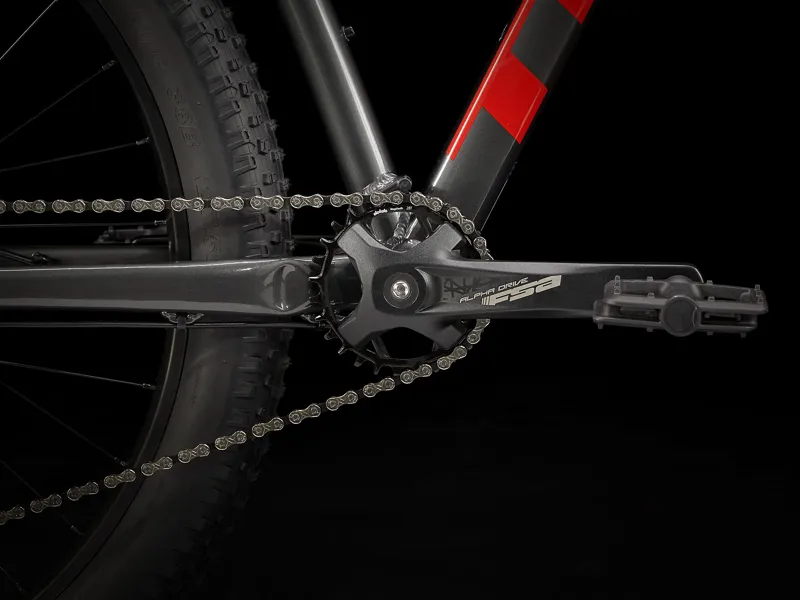 Trek Roscoe 6 Hardtail Mountain Bike 2024 in Lithium Grey-3