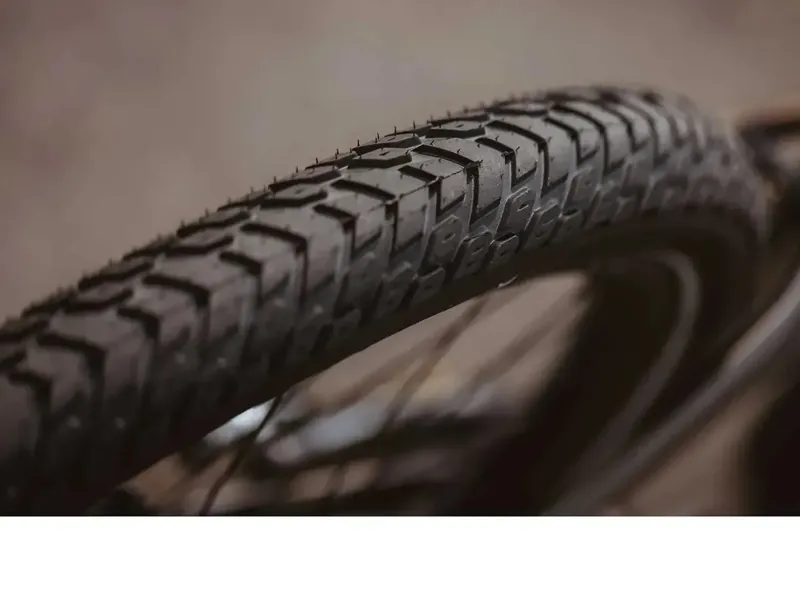 Schwalbe Marathon Mondial Performance DD RaceGuard Wired Tyre 27.5 inch in Black/Reflex-2