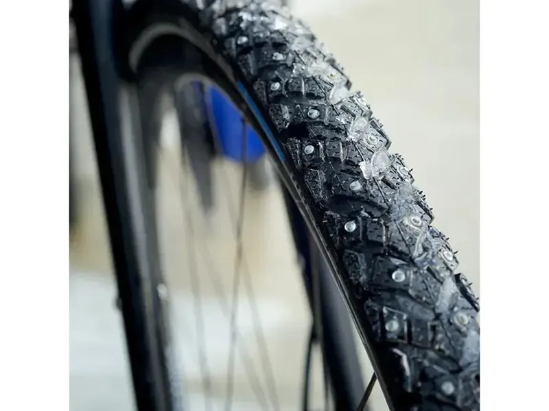 Schwalbe Marathon Winter RaceGuard Tyre 700x35 in Black/Reflective-2