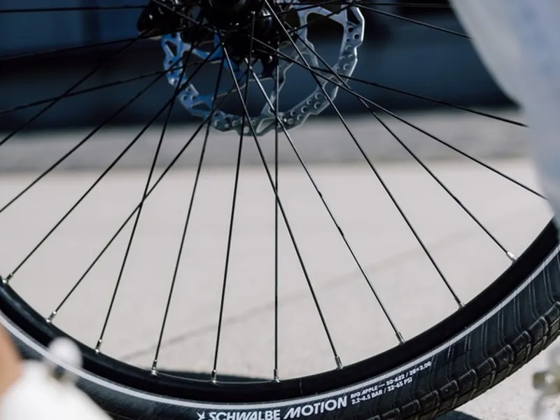Schwalbe Motion Big Apple RaceGuard 27.5 Inch Tyre in Black/Reflective-6