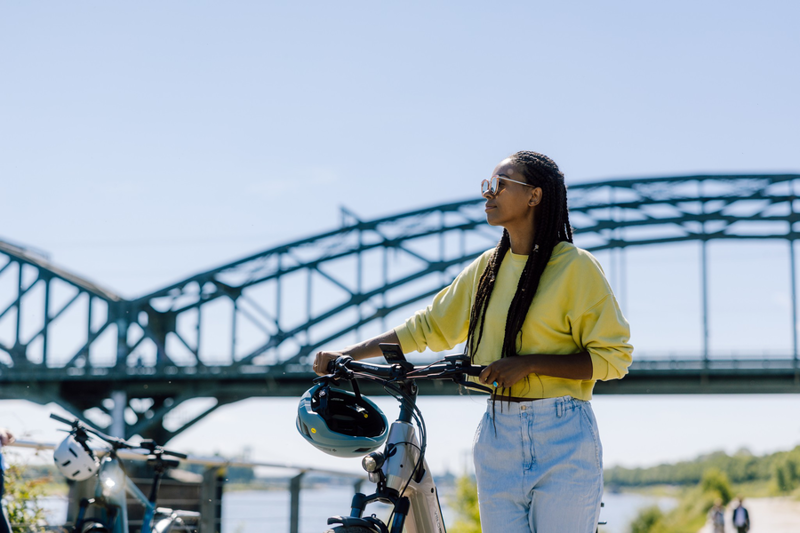 Schwalbe Motion Big Apple RaceGuard 27.5 Inch Tyre in Black/Reflective-7