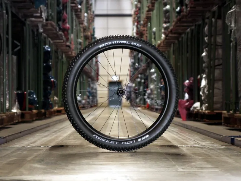 Schwalbe Rocket Ron 650b 27.5x2.25 Tyre in Black-1