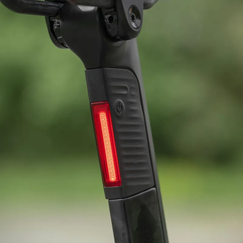 Scott Syncros Campbell 20 Aero iL Rear Light in Black-1