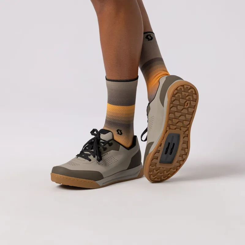 Scott Volt Evo Clip Shoe in Black/Black-6