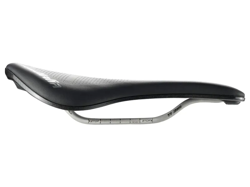 Selle Italia Max Novus Evo Boost TI316 Superflow Saddle in Black-1