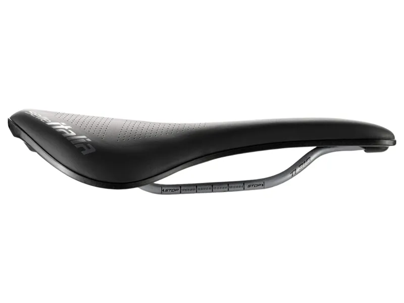 Selle Italia Novus Boost Evo TI316 Superflow Saddle in Black-1