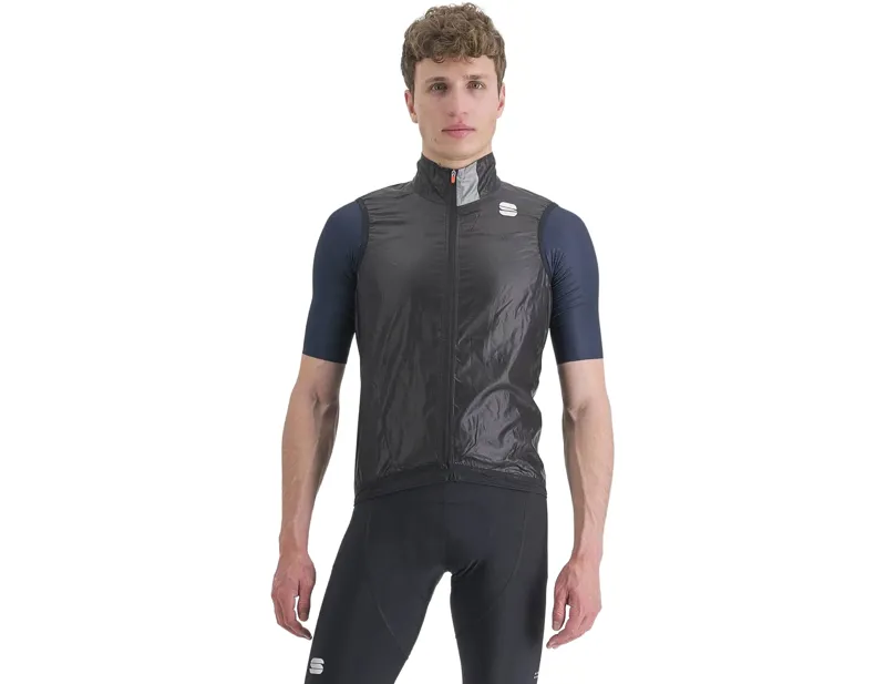 Balfes Bikes Sportful Hot Pack Easylight Gilet in Black | Free postage over £30, £10 off first order, price match & 0% finance.