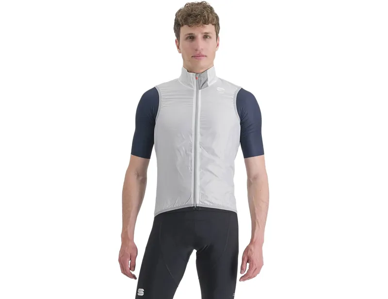 Balfes Bikes Sportful Hot Pack Easylight Gilet in White | Free postage over £30, £10 off first order, price match & 0% finance.