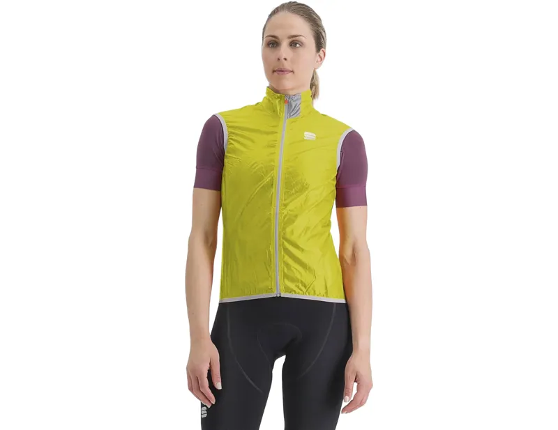 Balfes Bikes Sportful Hot Pack Easylight Women's Gilet in Cedar | Free postage over £30, £10 off first order, price match & 0% finance.