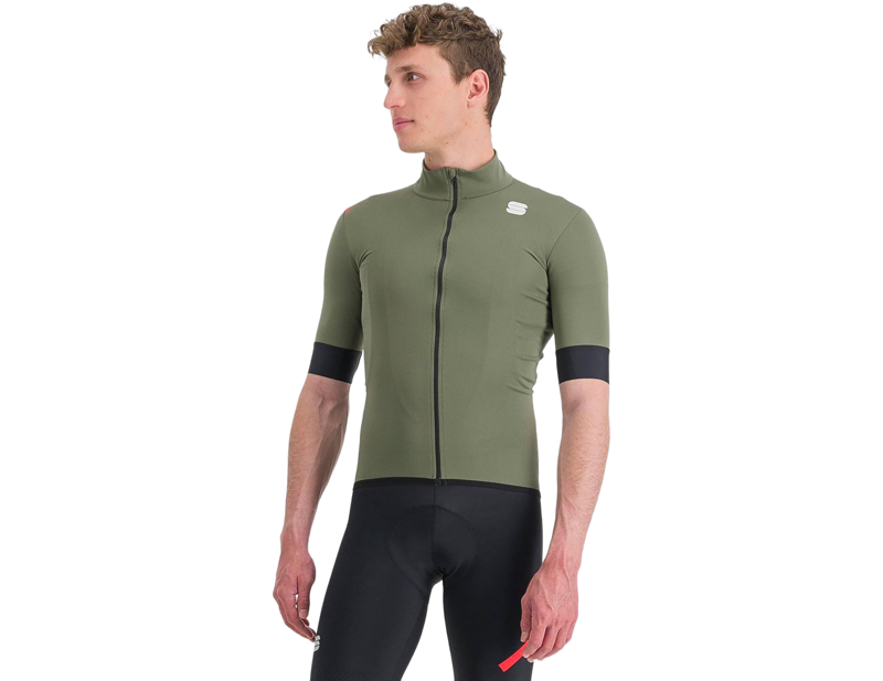 Balfes Bikes Sportful Fiandre Light No Rain Short Sleeve Jersey in Beetle | Free postage over £30, £10 off first order, price match & 0% finance.