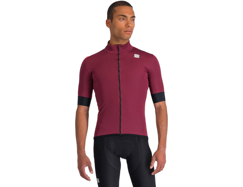 Balfes Bikes Sportful Fiandre Light No Rain Short Sleeve Jersey in Red Wine | Free postage over £30, £10 off first order, price match & 0% finance.