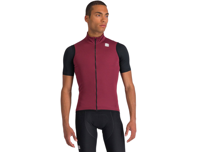 Balfes Bikes Sportful Fiandre Light No Rain Gilet in Red Wine | Free postage over £30, £10 off first order, price match & 0% finance.