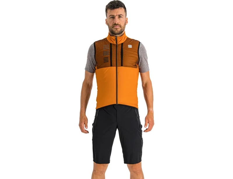 Balfes Bikes Sportful Giara Layer Gilet in Sienna | Free postage over £30, £10 off first order, price match & 0% finance.
