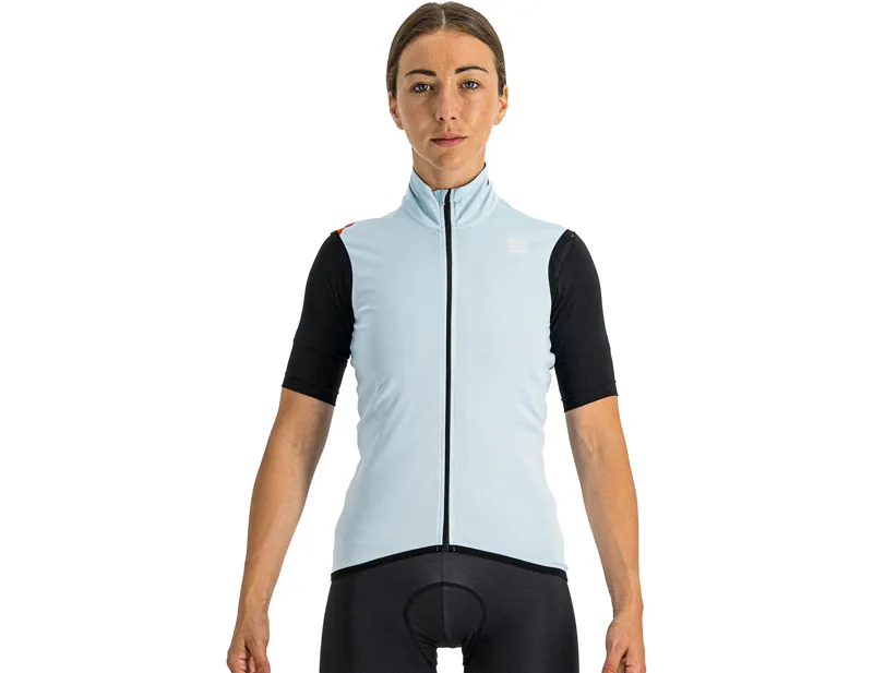 Balfes Bikes Sportful Fiandre Light Norain Women's Gilet in Blue Sky | Free postage over £30, £10 off first order, price match & 0% finance.