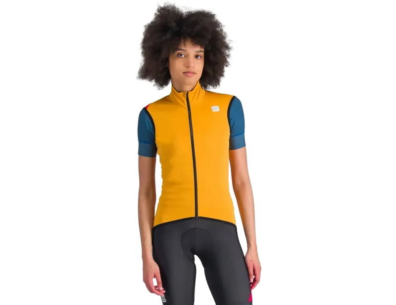 Balfes Bikes Sportful Fiandre Light Norain Women's Gilet in Dark Gold | Free postage over £30, £10 off first order, price match & 0% finance.