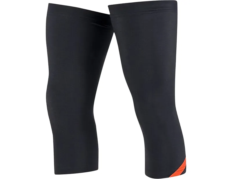 Balfes Bikes Sportful Fiandre Kneewarmers in Black | Free postage over £30, £10 off first order, price match & 0% finance.