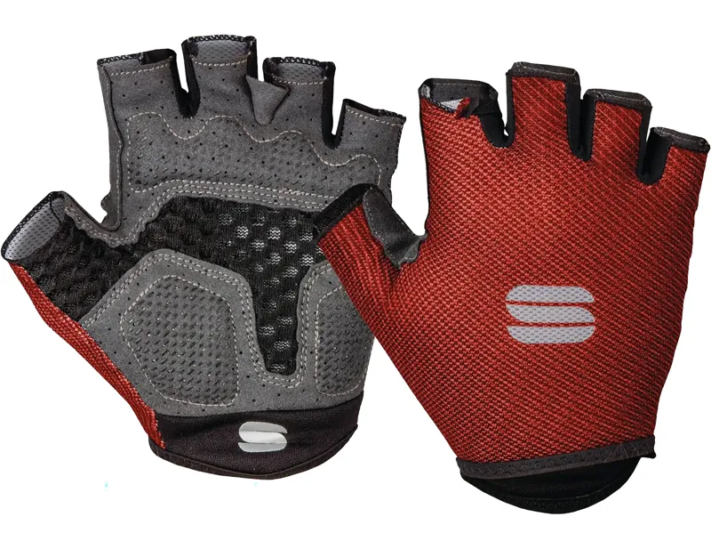Balfes Bikes Sportful Air Gloves in Chili Red | Free postage over £30, £10 off first order, price match & 0% finance.