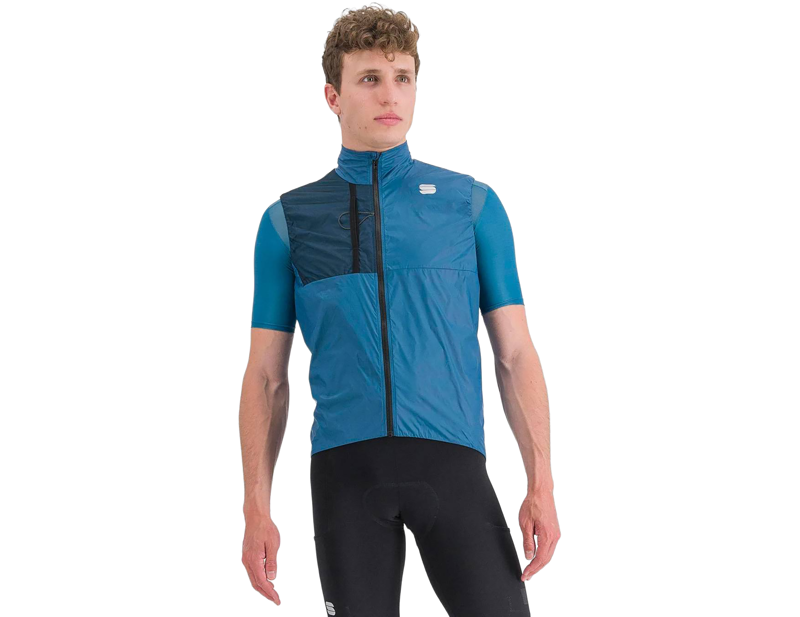 Balfes Bikes Sportful Supergiara Layer Gilet in Berry Blue | Free postage over £30, £10 off first order, price match & 0% finance.
