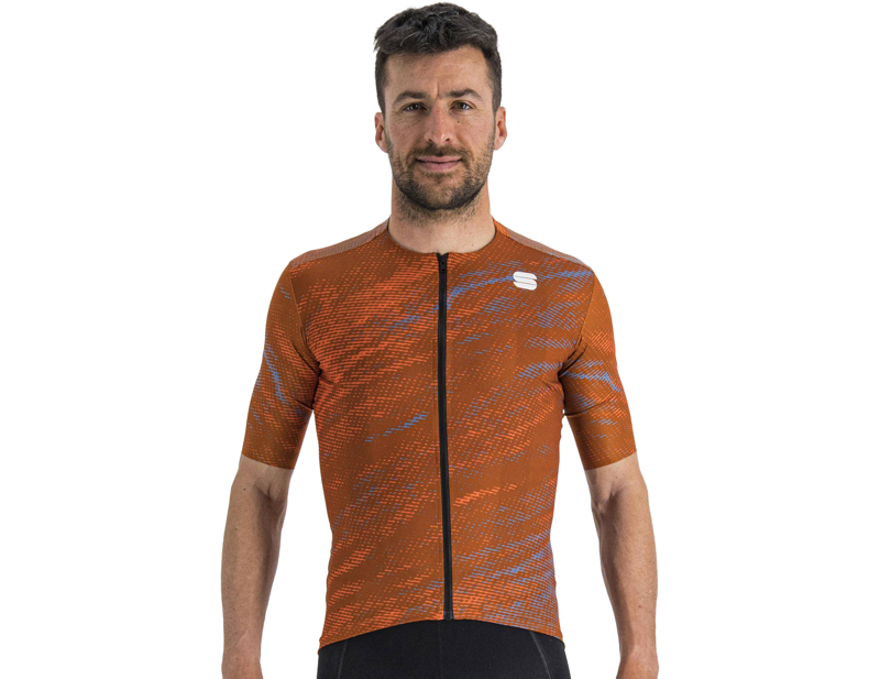 Balfes Bikes Sportful Cliff Supergiara Jersey in Cayenna Red | Free postage over £30, £10 off first order, price match & 0% finance.