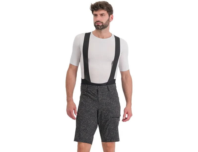 Balfes Bikes Sportful Sky Rider Giara Baggy Short in Black | Free postage over £30, £10 off first order, price match & 0% finance.