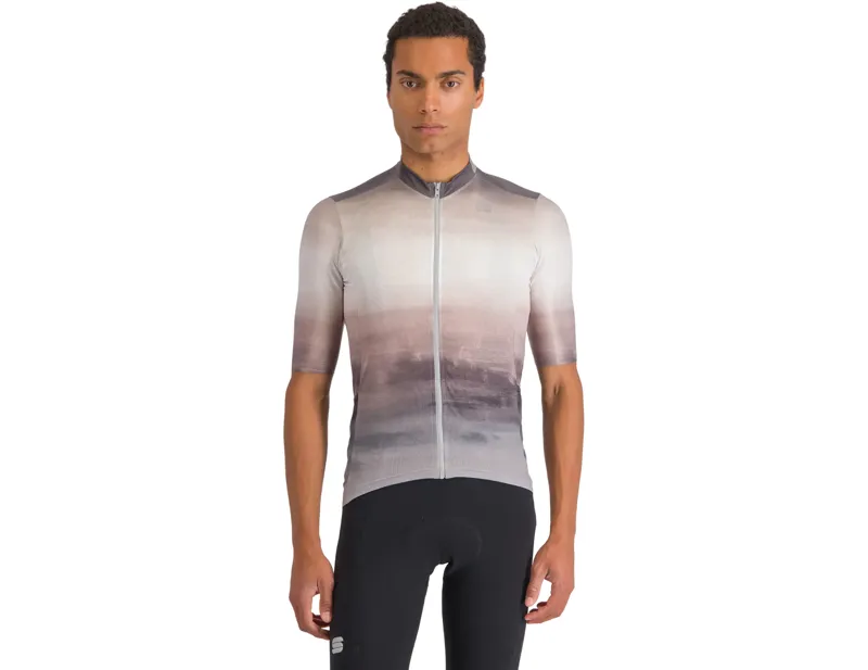 Balfes Bikes Sportful Flow Supergiara Jersey in Warm Cement | Free postage over £30, £10 off first order, price match & 0% finance.