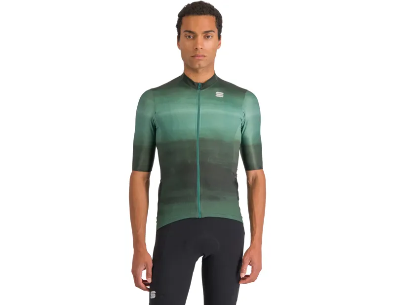 Balfes Bikes Sportful Flow Supergiara Jersey in Scarab | Free postage over £30, £10 off first order, price match & 0% finance.