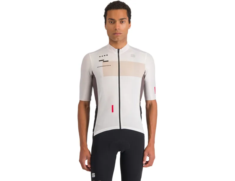 Balfes Bikes Sportful Breakout Supergiara Jersey in White | Free postage over £30, £10 off first order, price match & 0% finance.