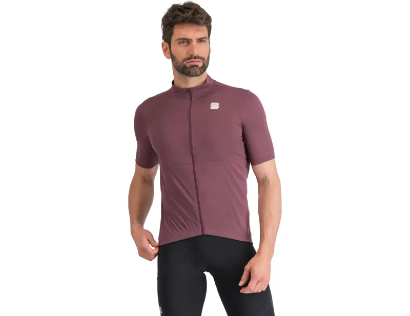 Balfes Bikes Sportful Giara Jersey in Huckleberry | Free postage over £30, £10 off first order, price match & 0% finance.