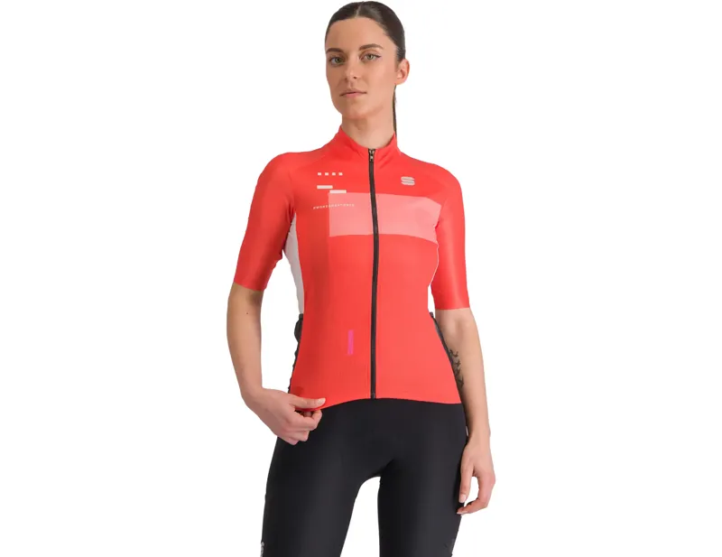 Balfes Bikes Sportful Breakout Supergiara Women's Jersey in Pompelmo | Free postage over £30, £10 off first order, price match & 0% finance.
