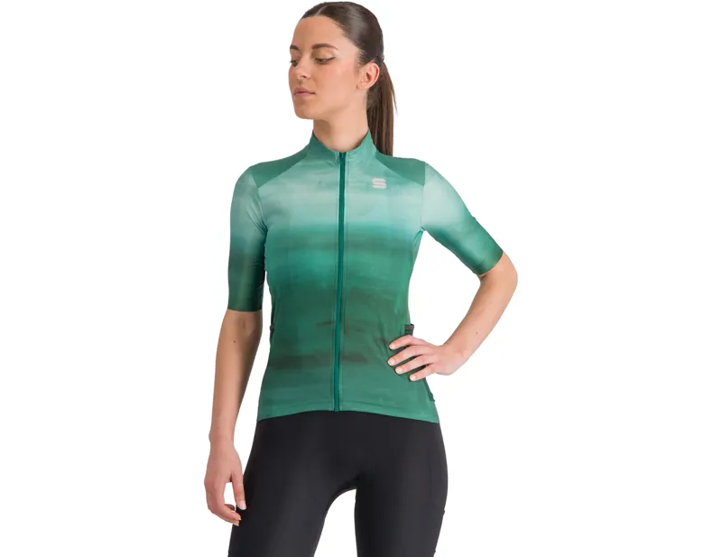 Balfes Bikes Sportful Flow Supergiara Women's Jersey in Shrub Green | Free postage over £30, £10 off first order, price match & 0% finance.